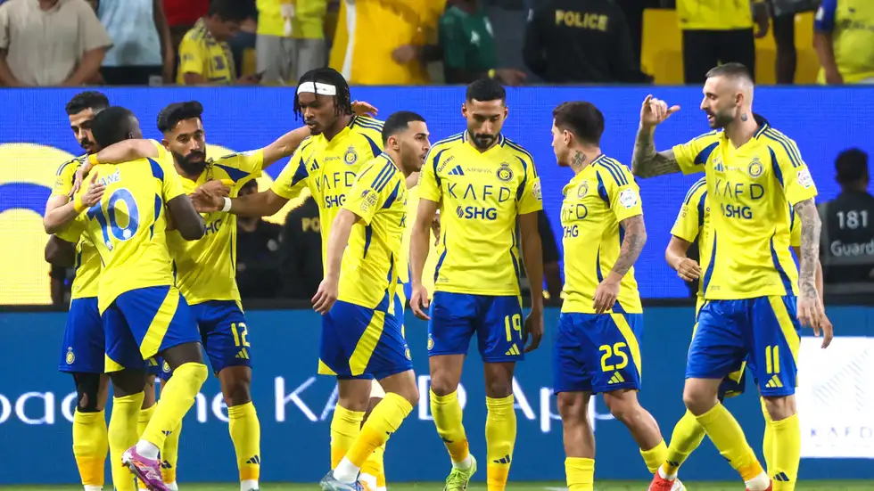 اسم من العيار الثقيل لخلافة هيرو في النصر 