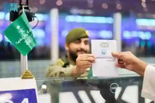 السعودية تكشف حقيقة وقف إصدار تأشيرات الزيارة العائلية على أربع جنسيات عربية 