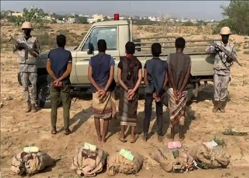 الداخلية السعودية تعلن القبض على أخطر 7 يمنيين بعد القبض عليهم في حالة تلبس 